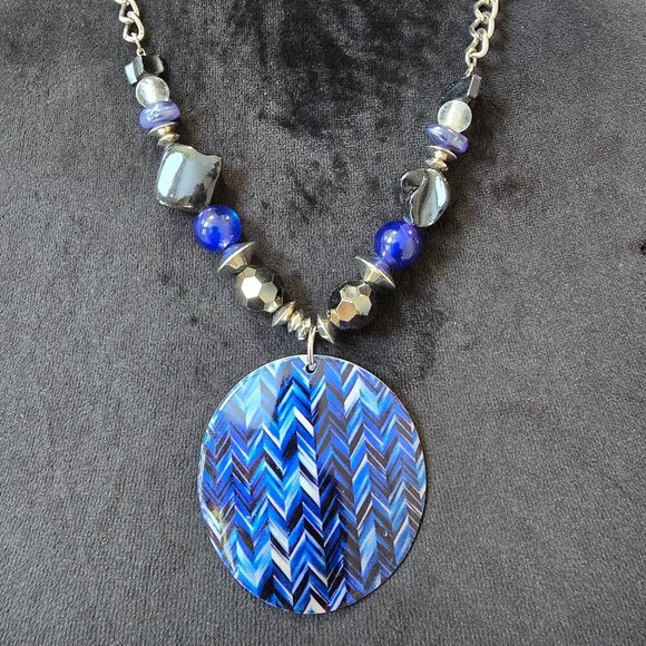 Womens Blue Swirls Circle Stack Pendant Necklace Jewelry with Lobster Clasp - Picture 1 of 8